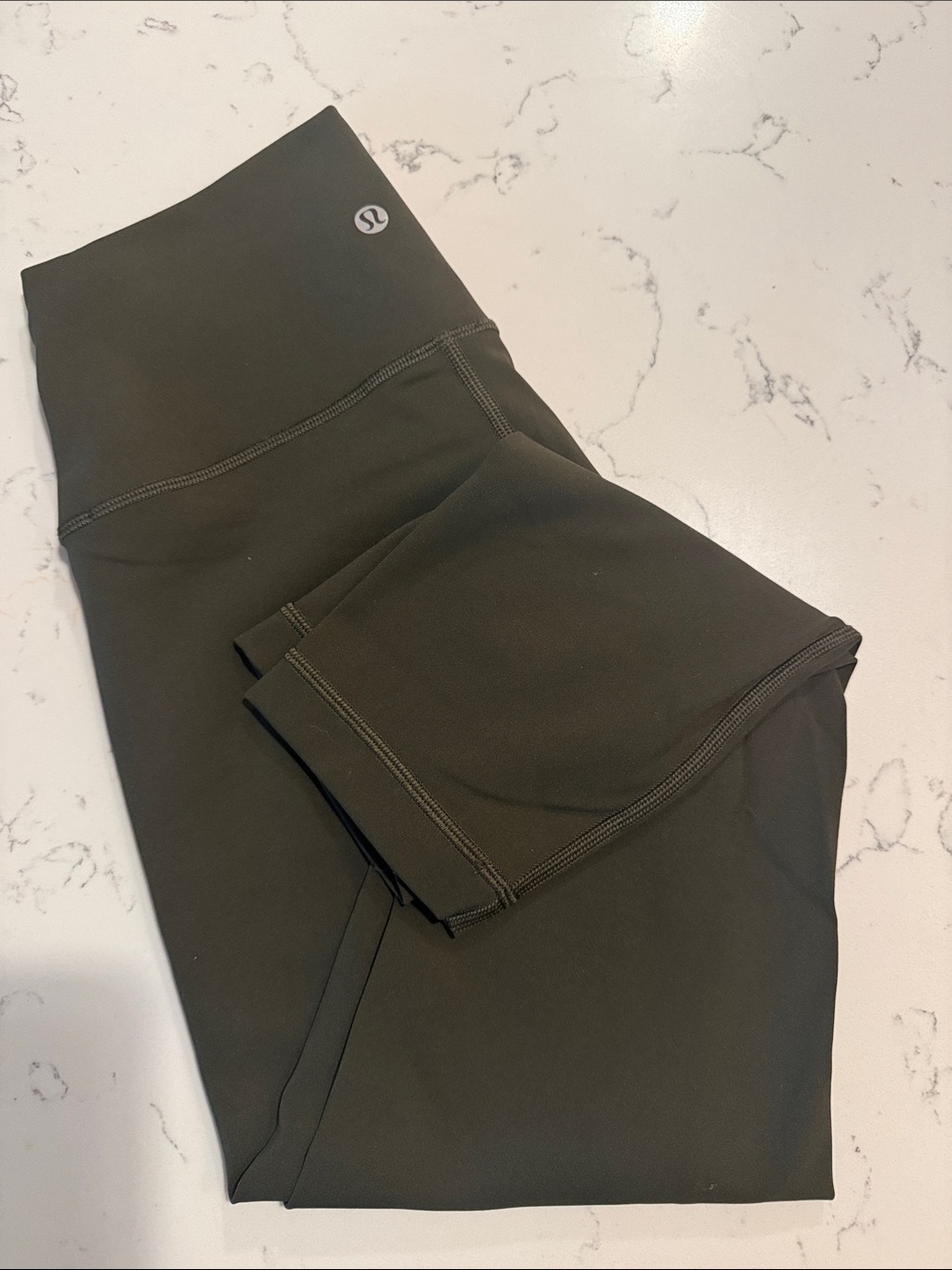 Lululemon wunder under olive green leggings